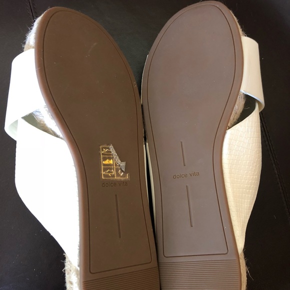 Sandals - Picture 4 of 4